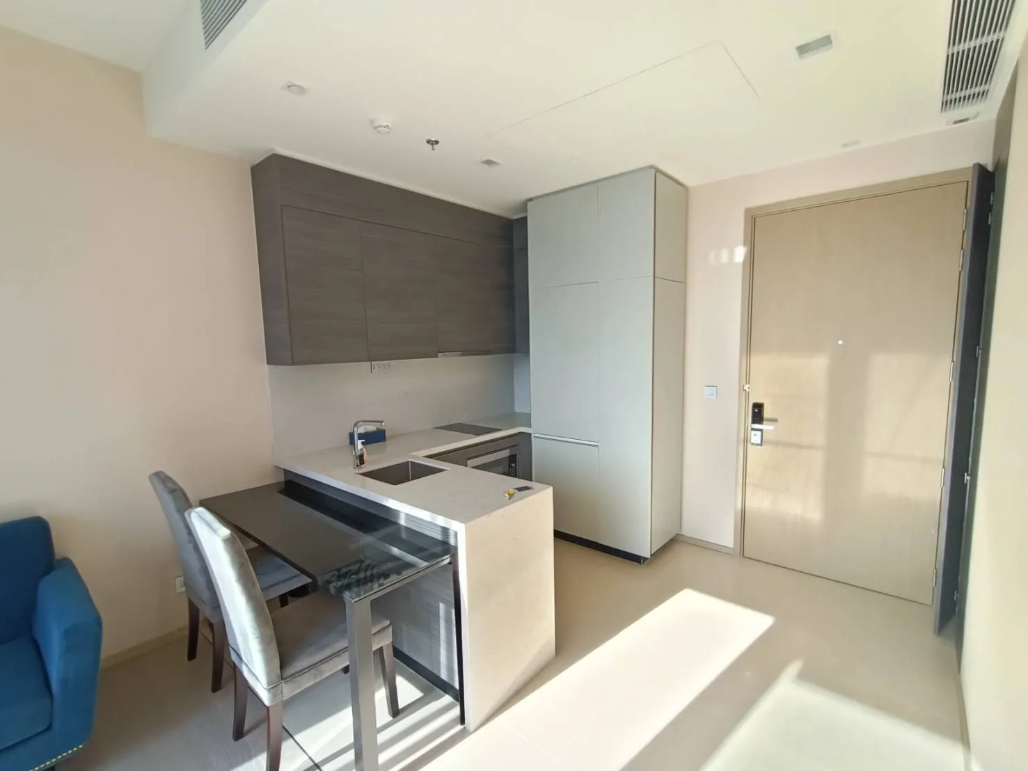 Property photos for The Esse Asoke