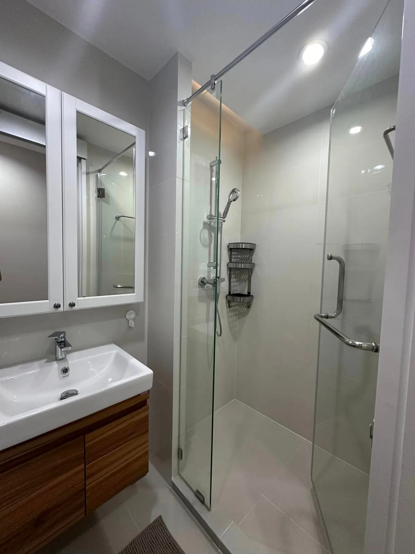 Property photos for 6th Avenue Sukhumvit 15