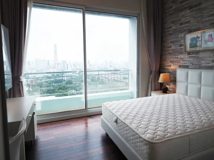 Property photos for Circle Condominium