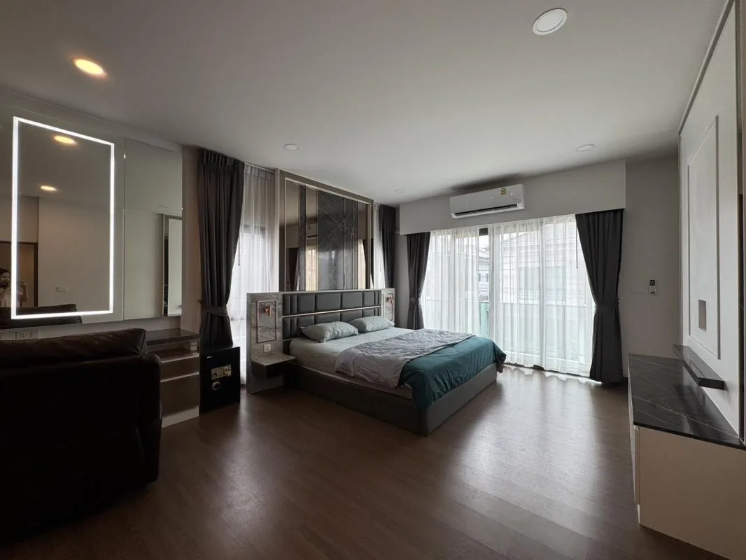 Property photos for The City Bangna