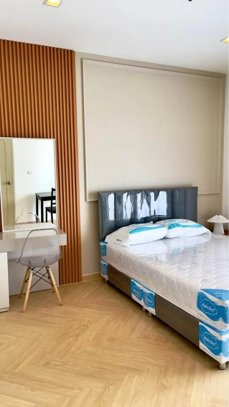 Property photos for Noble Reveal