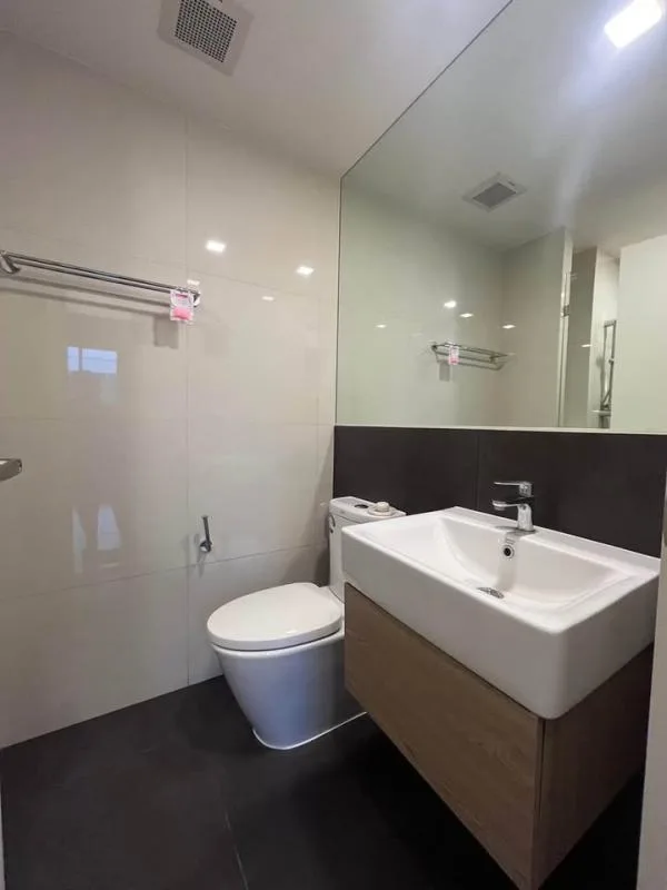 Property photos for Chambers On - nut Station