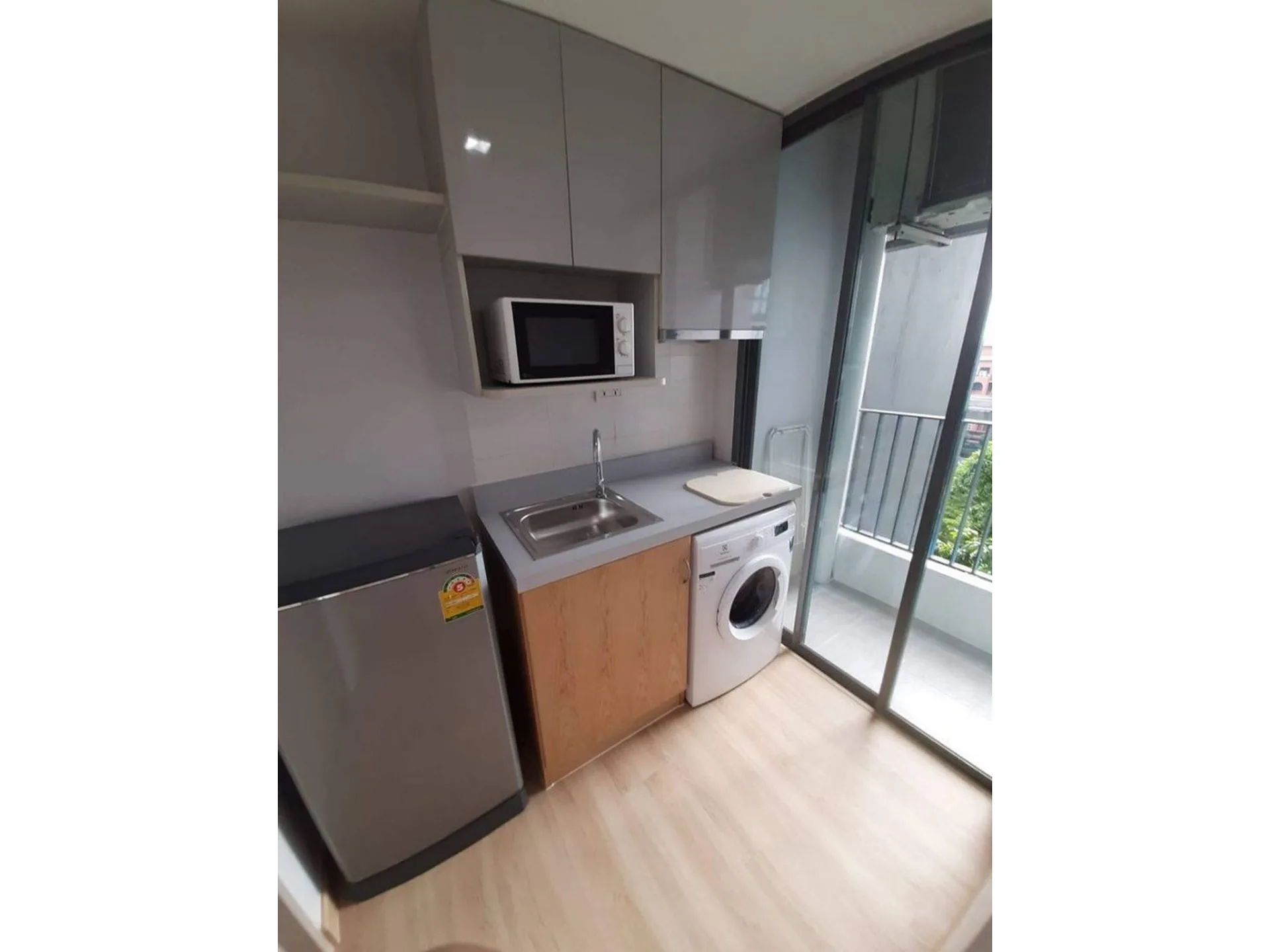 Property photos for Ideo Mobi Sukhumvit 81