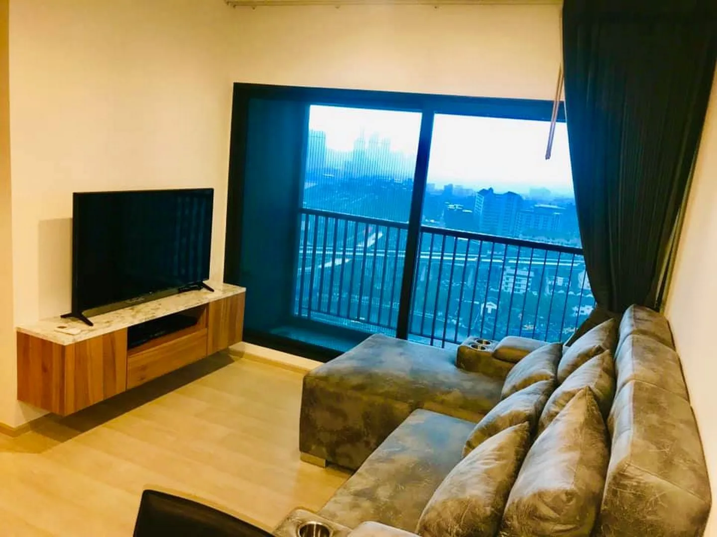 Property photos for Life Sukhumvit 48