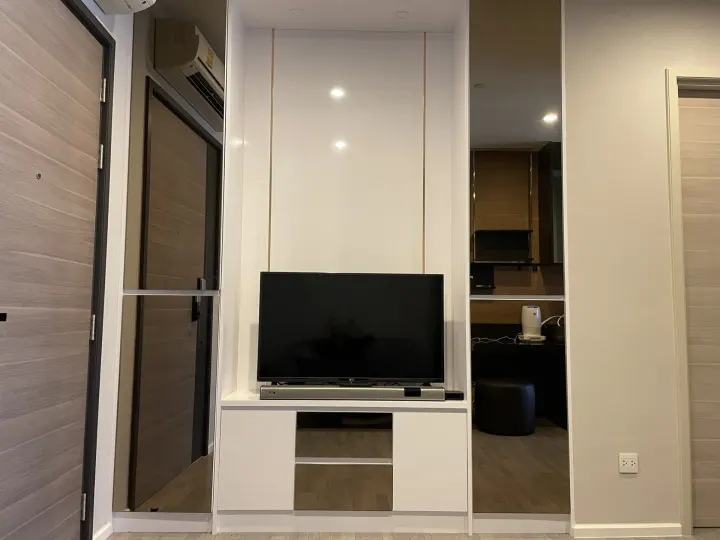 Property photos for The Room Sathorn - St.Louis