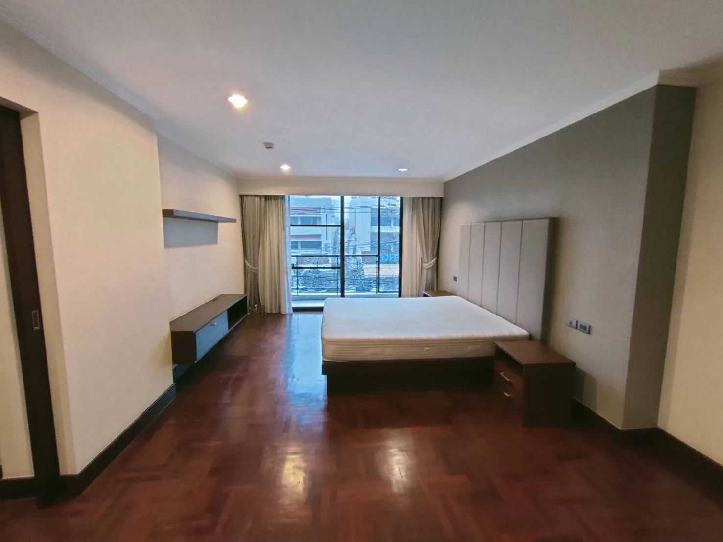 Property photos for Ploenruedee Residence