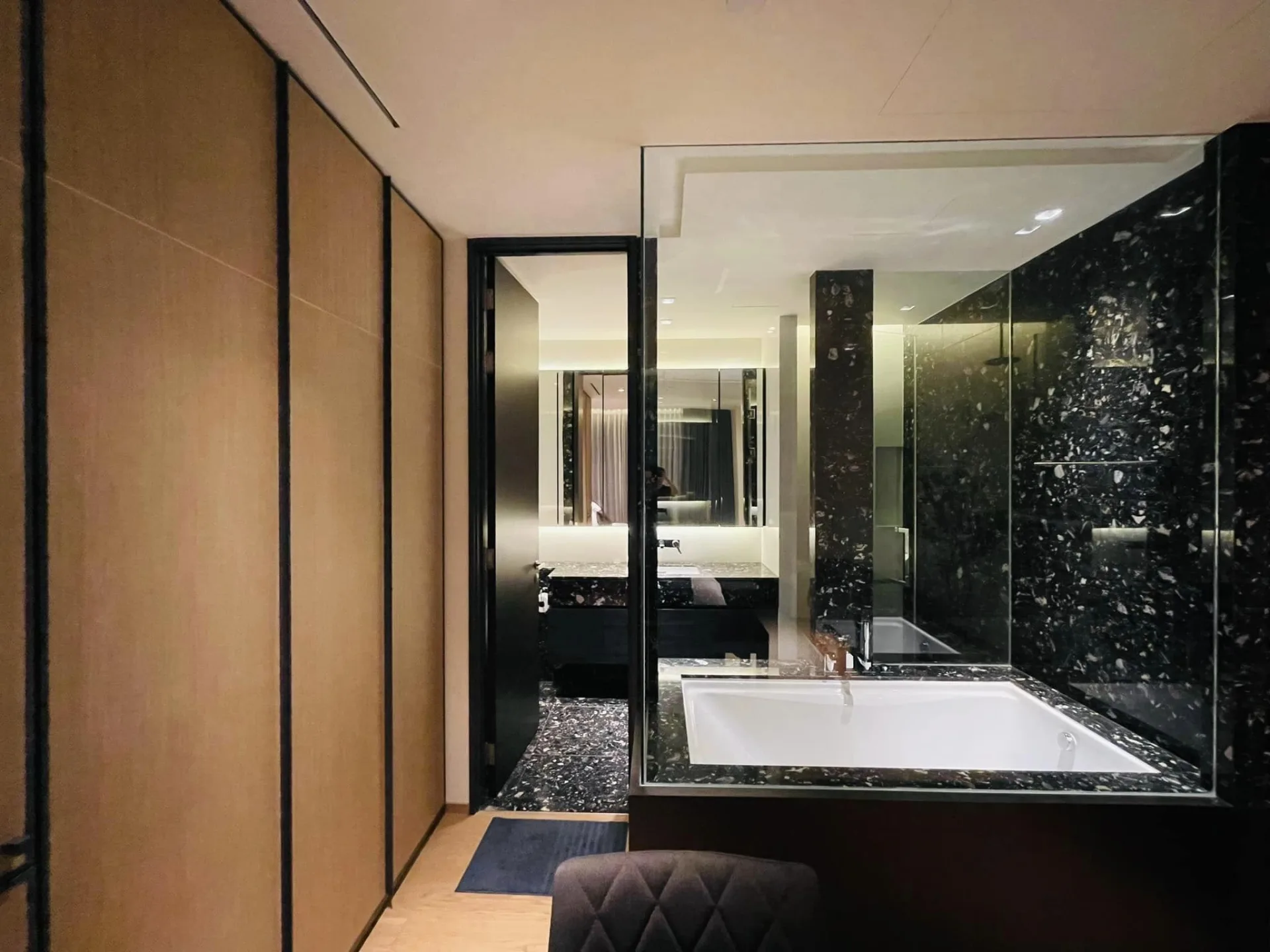 Property photos for BEATNIQ Sukhumvit 32