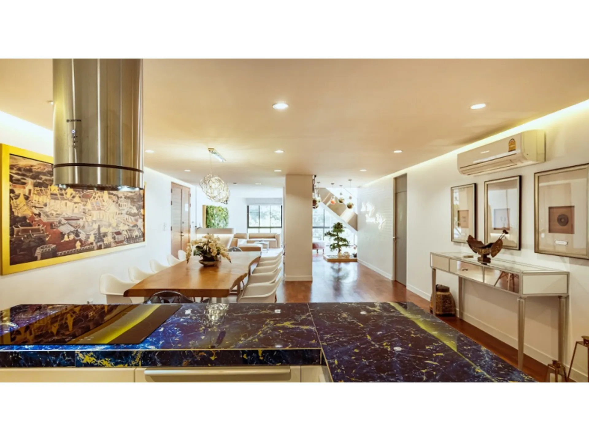 Property photos for Benviar Tonson Residence