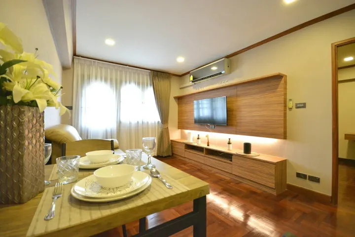 Property photos for Thonglor Tower