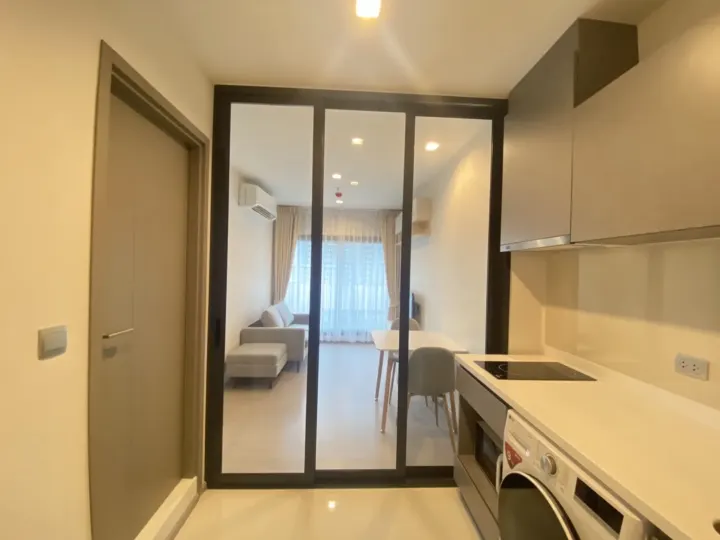 Property photos for Life Asoke Hype