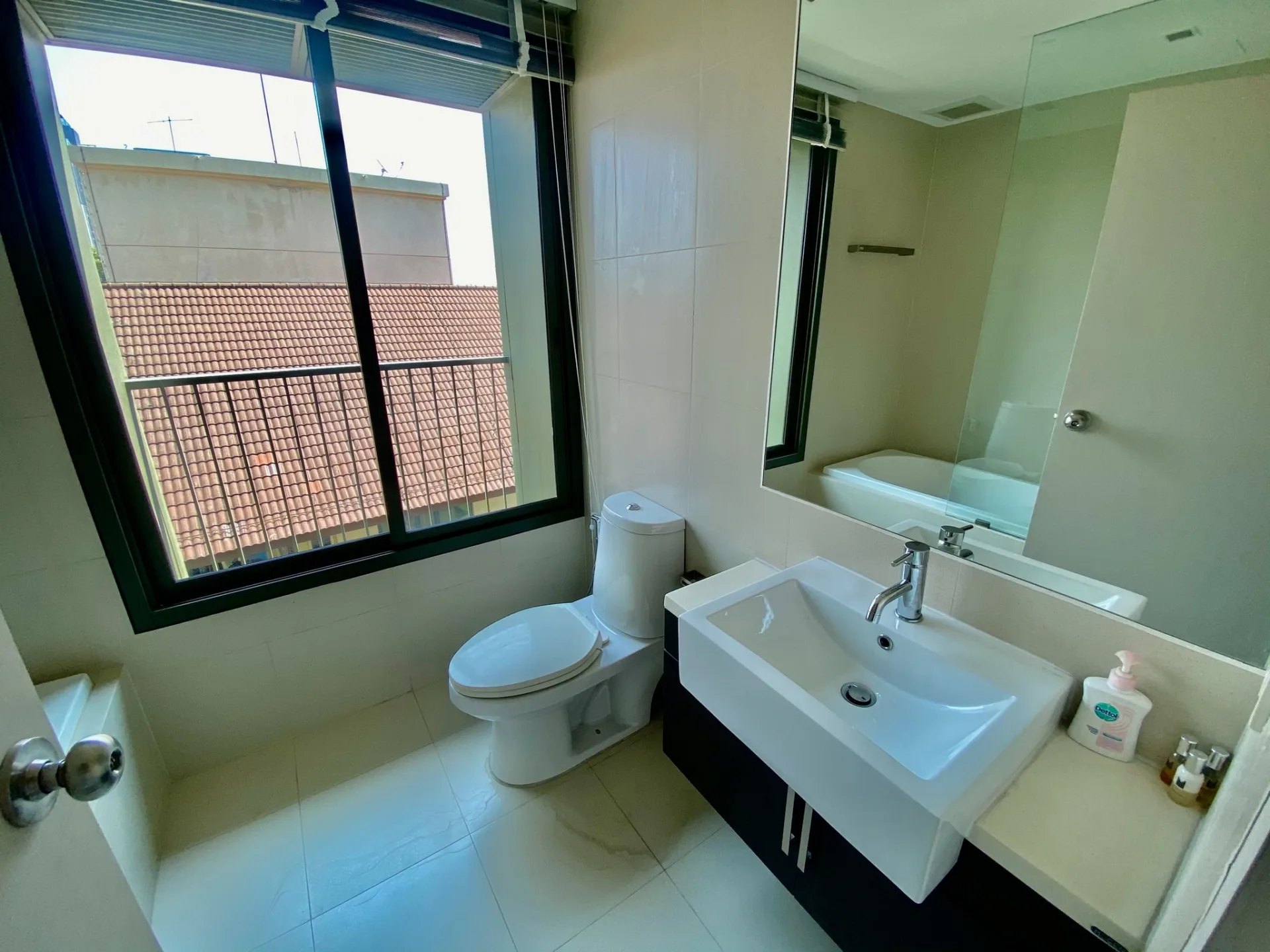 Property photos for Noble Solo