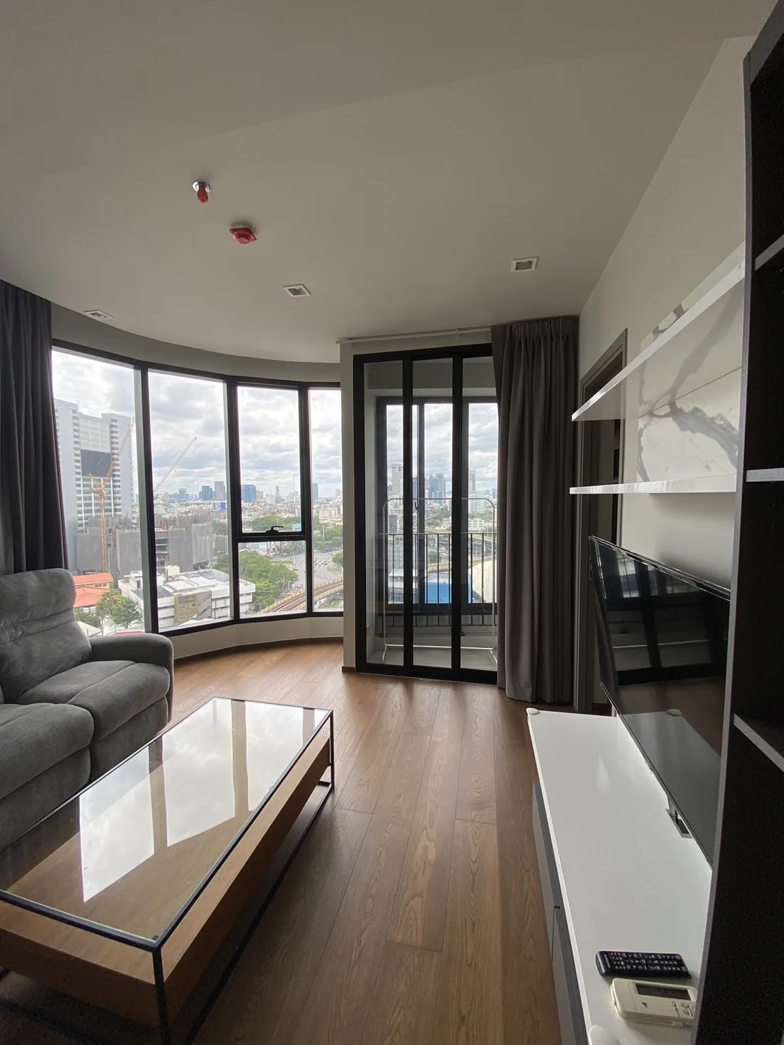 Property photos for Ideo Q Victory