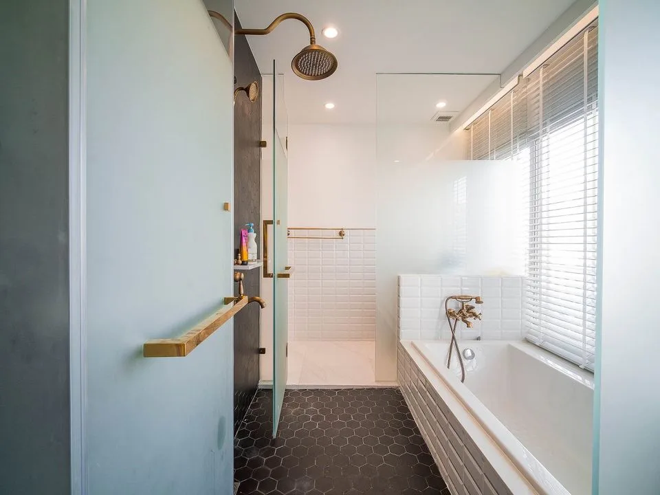 Property photos for Noble Ora
