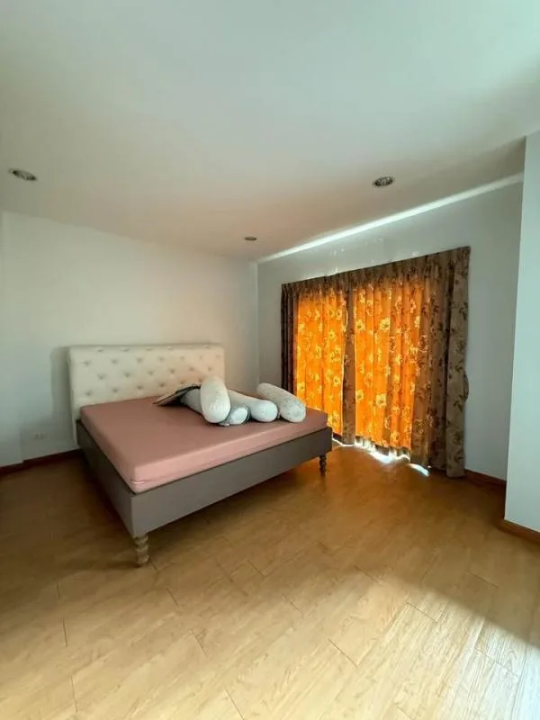 Property photos for Grandity Sathupradit 2