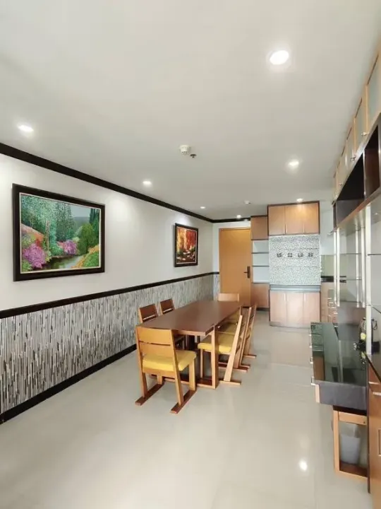 Property photos for Circle Condominium