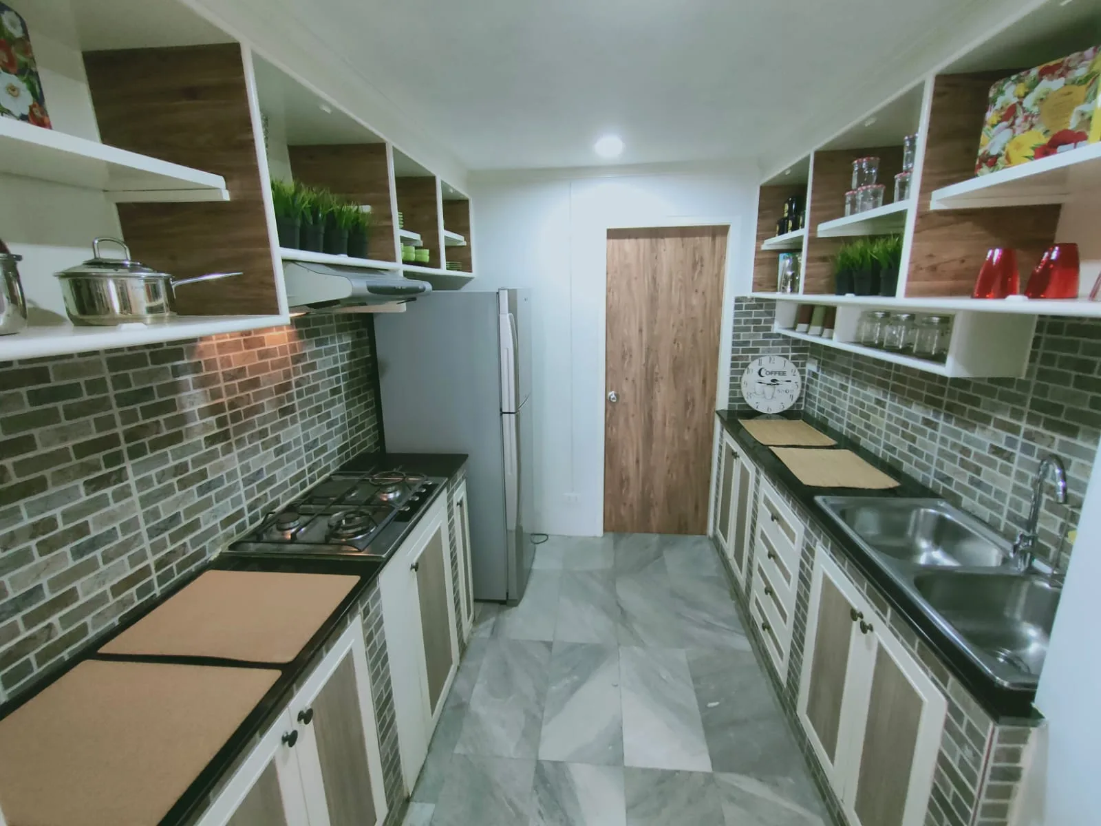 Property photos for Beverly Tower Condo