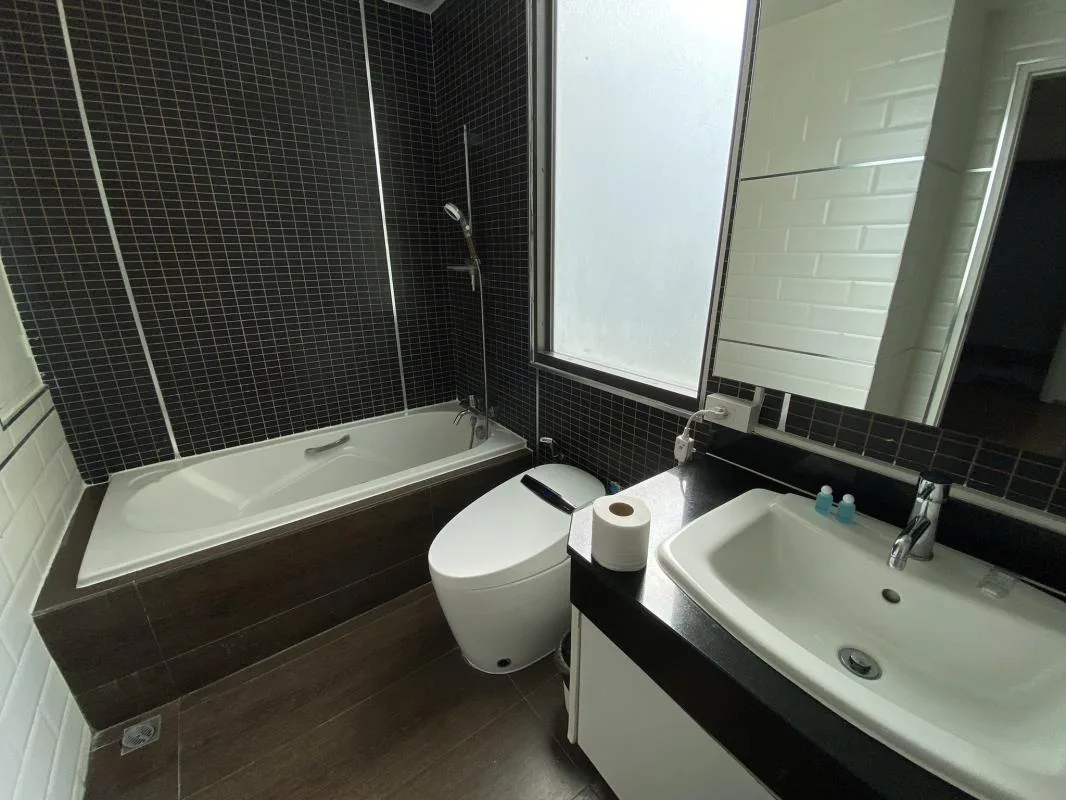 Property photos for Nantiruj Tower
