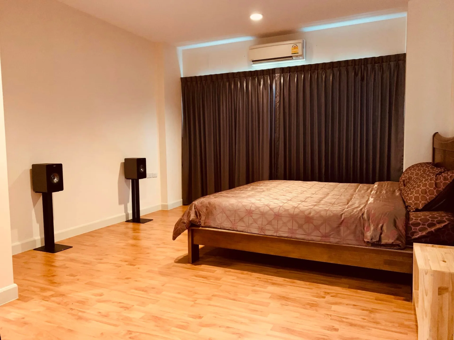 Property photos for Life Bangkok Boulevard Ratchaphruek ??? Charan
