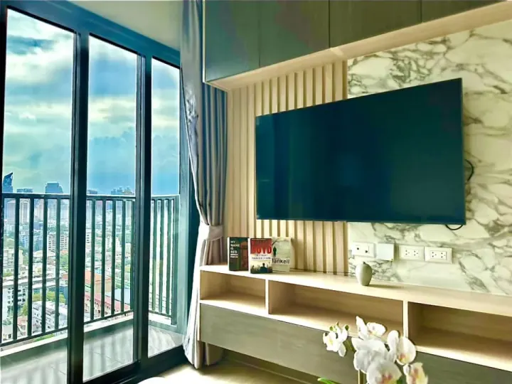 Property photos for The Base Phetchaburi-thonglor