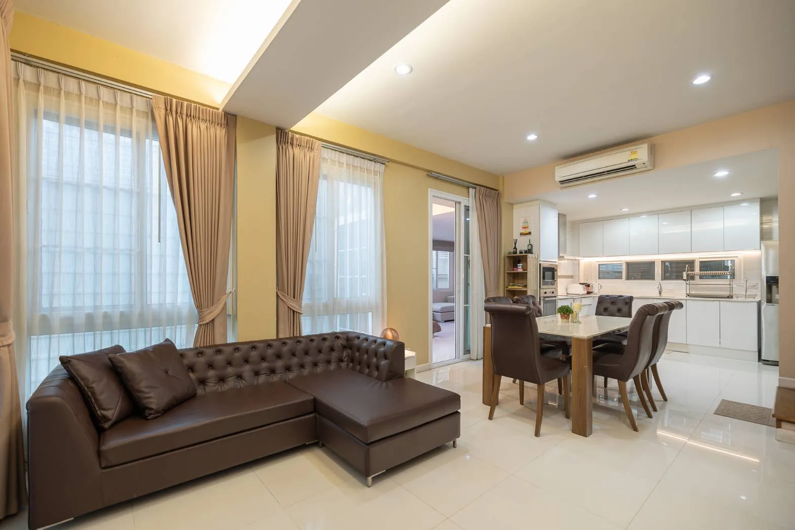 Property photos for Bless Town Sukhumvit 50