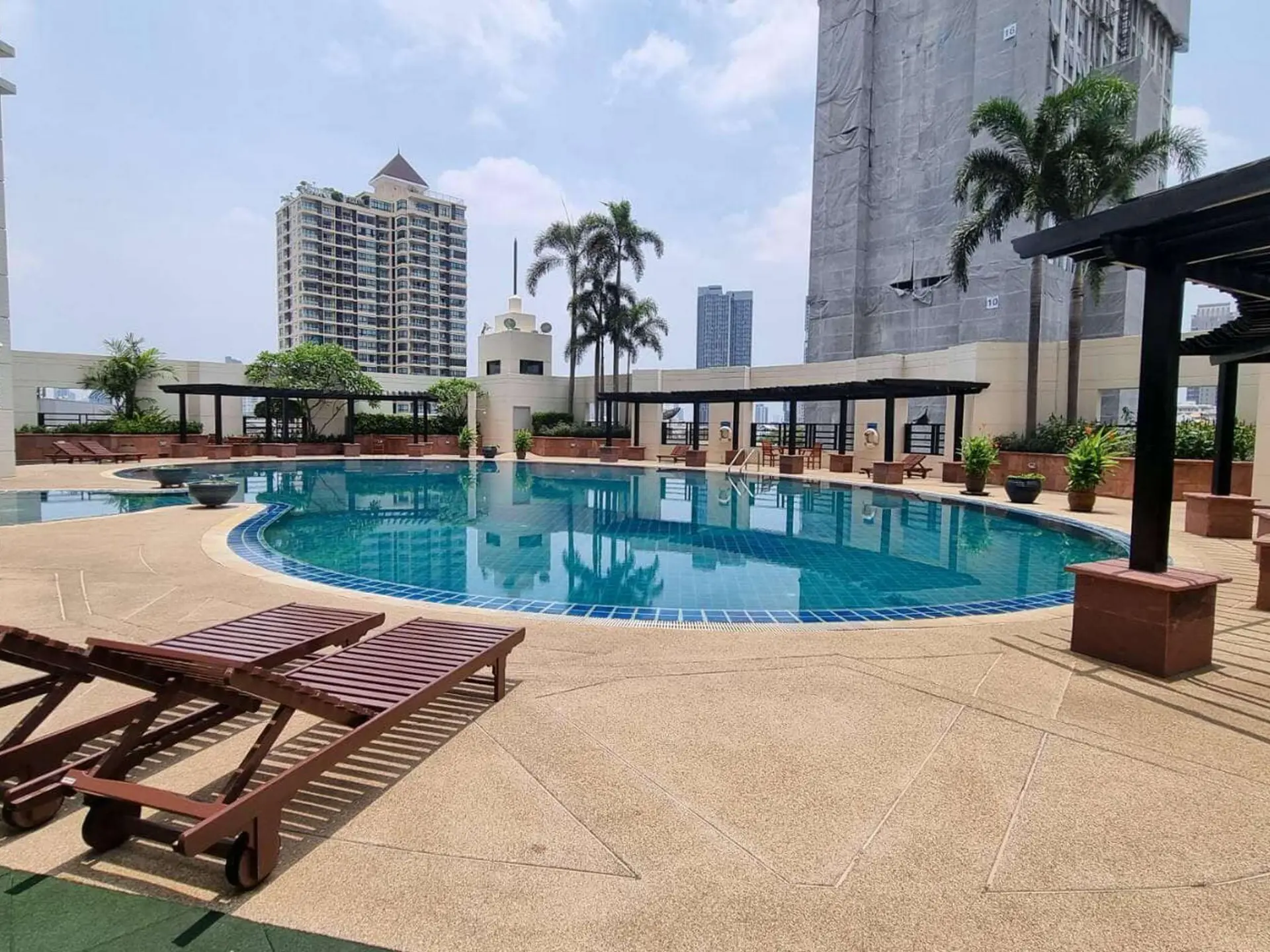 Property photos for Baan Piya Sathorn