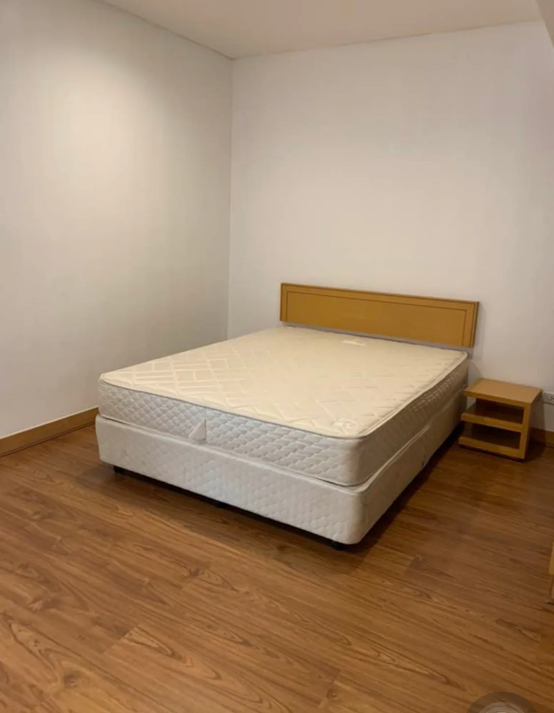 Property photos for Ekamai Gardens (shama Ekamai)
