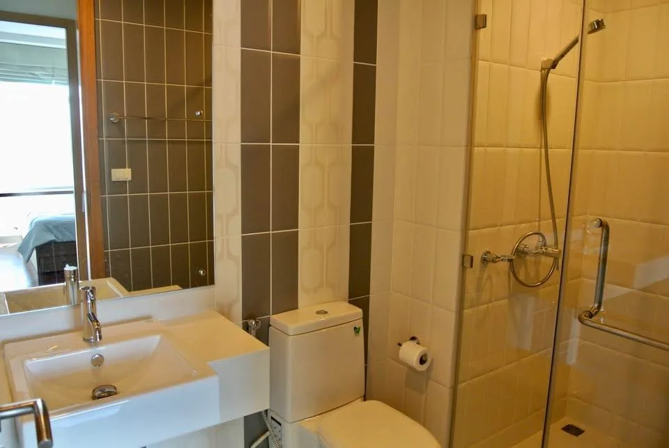 Property photos for Circle Condominium