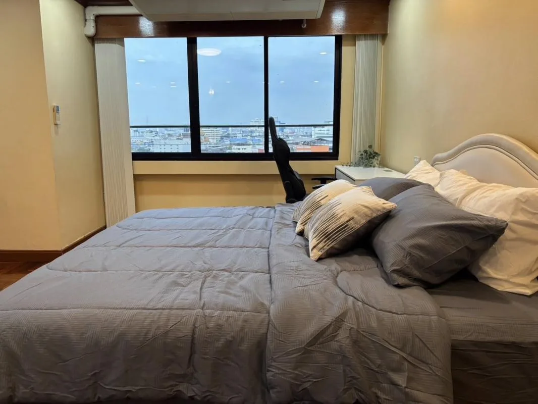 Property photos for Si Phraya River View