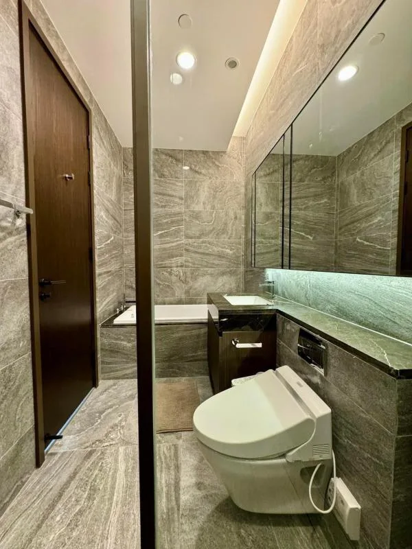 Property photos for The Esse Sukhumvit 36