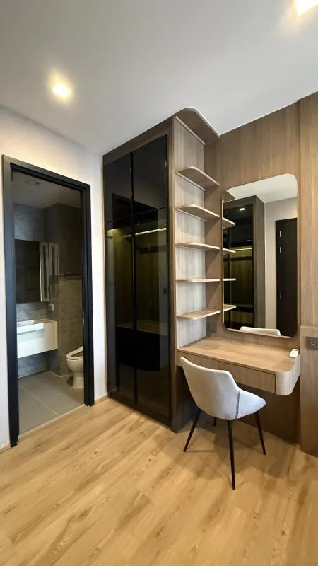 Property photos for Noble Around Ari