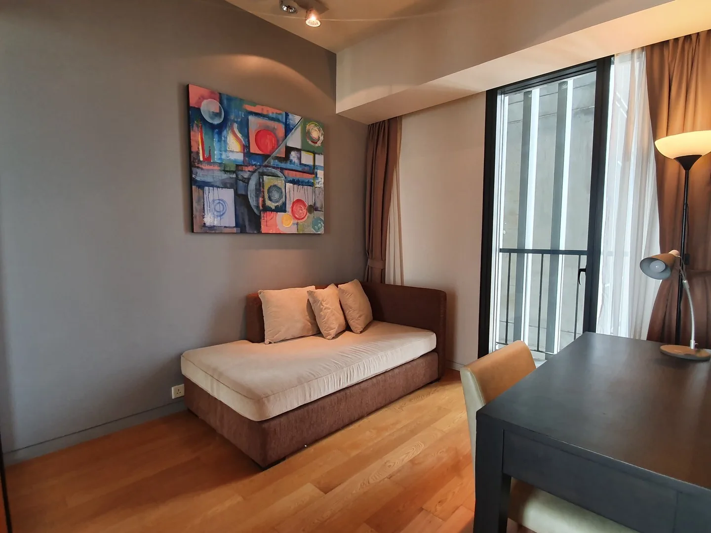 Property photos for The Met