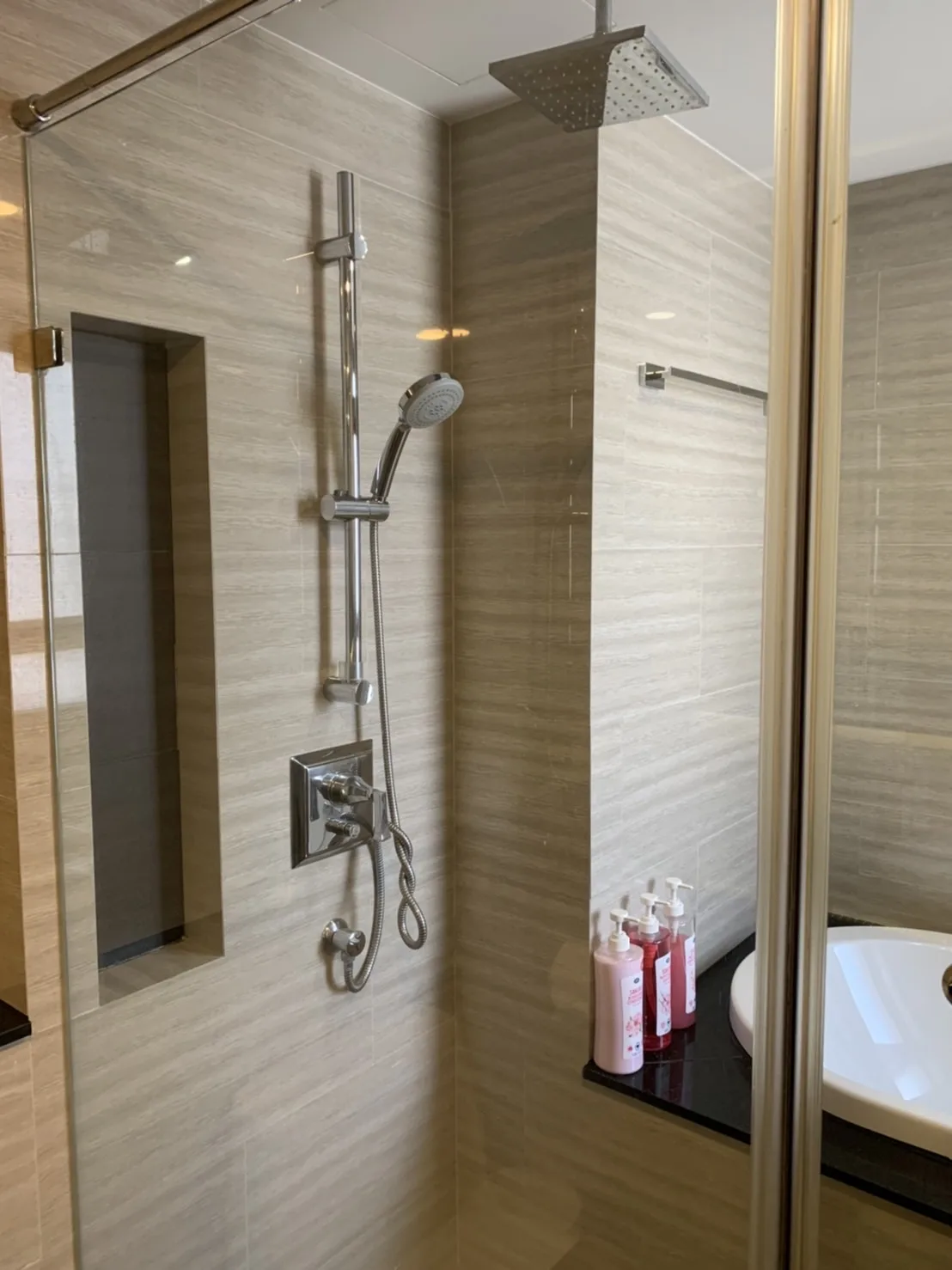 Property photos for Klass Condo Langsuan