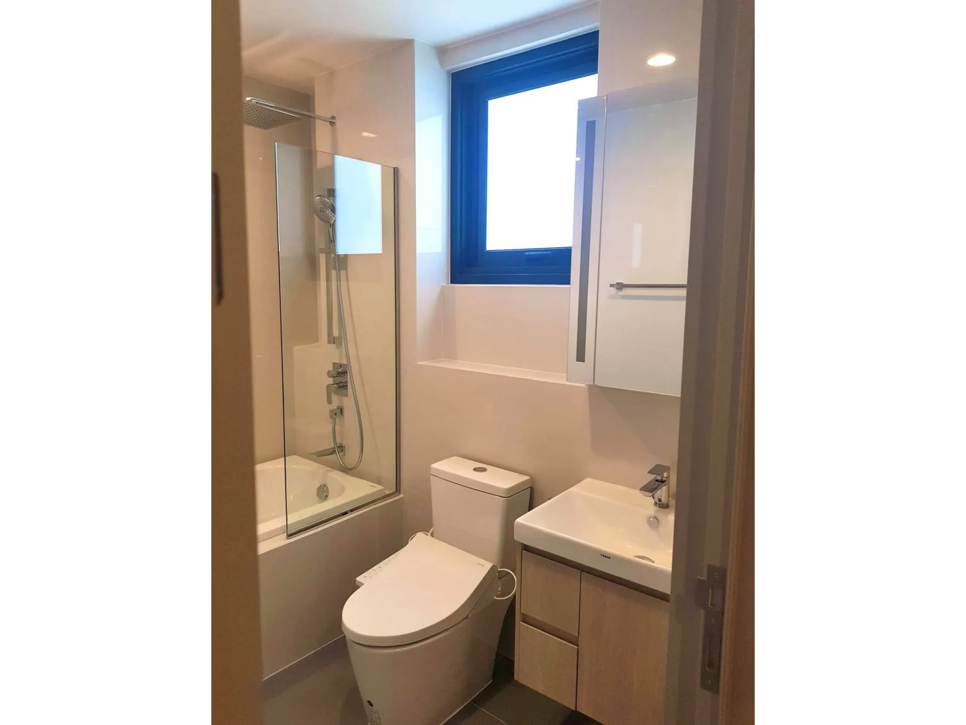 Property photos for OKA HAUS Sukhumvit 36