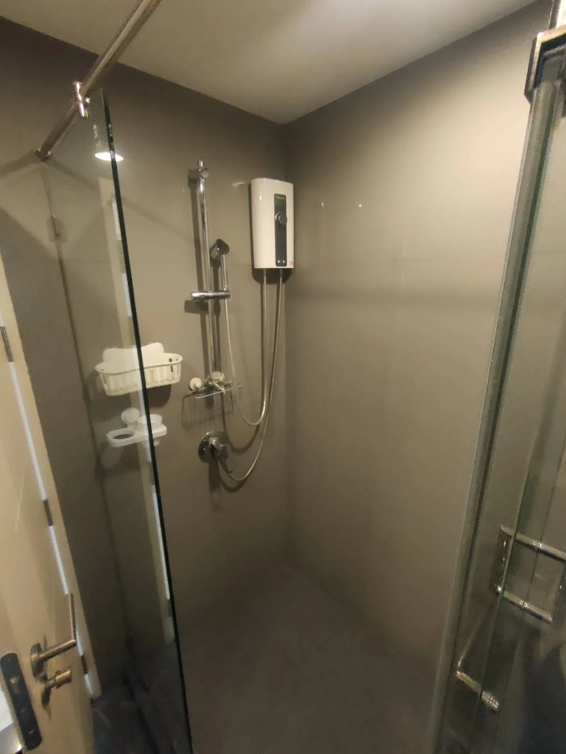 Property photos for The Crest Sukhumvit 34