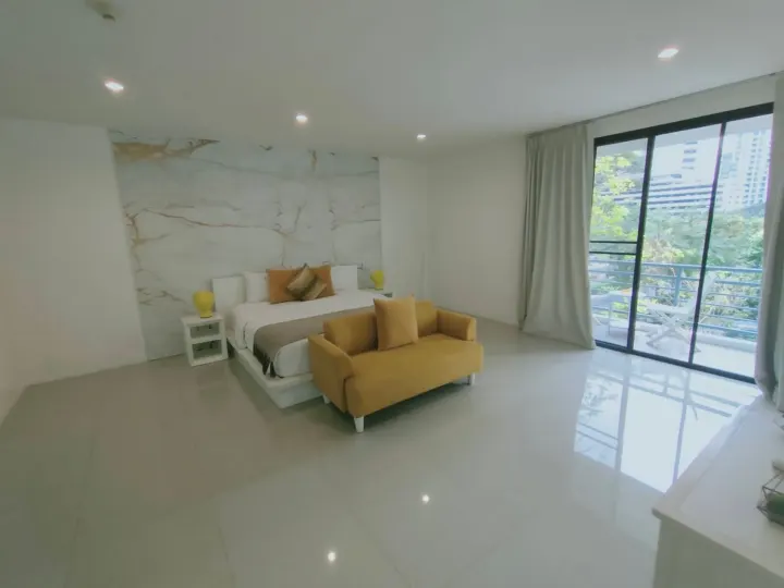 Property photos for Benviar Tonson Residence