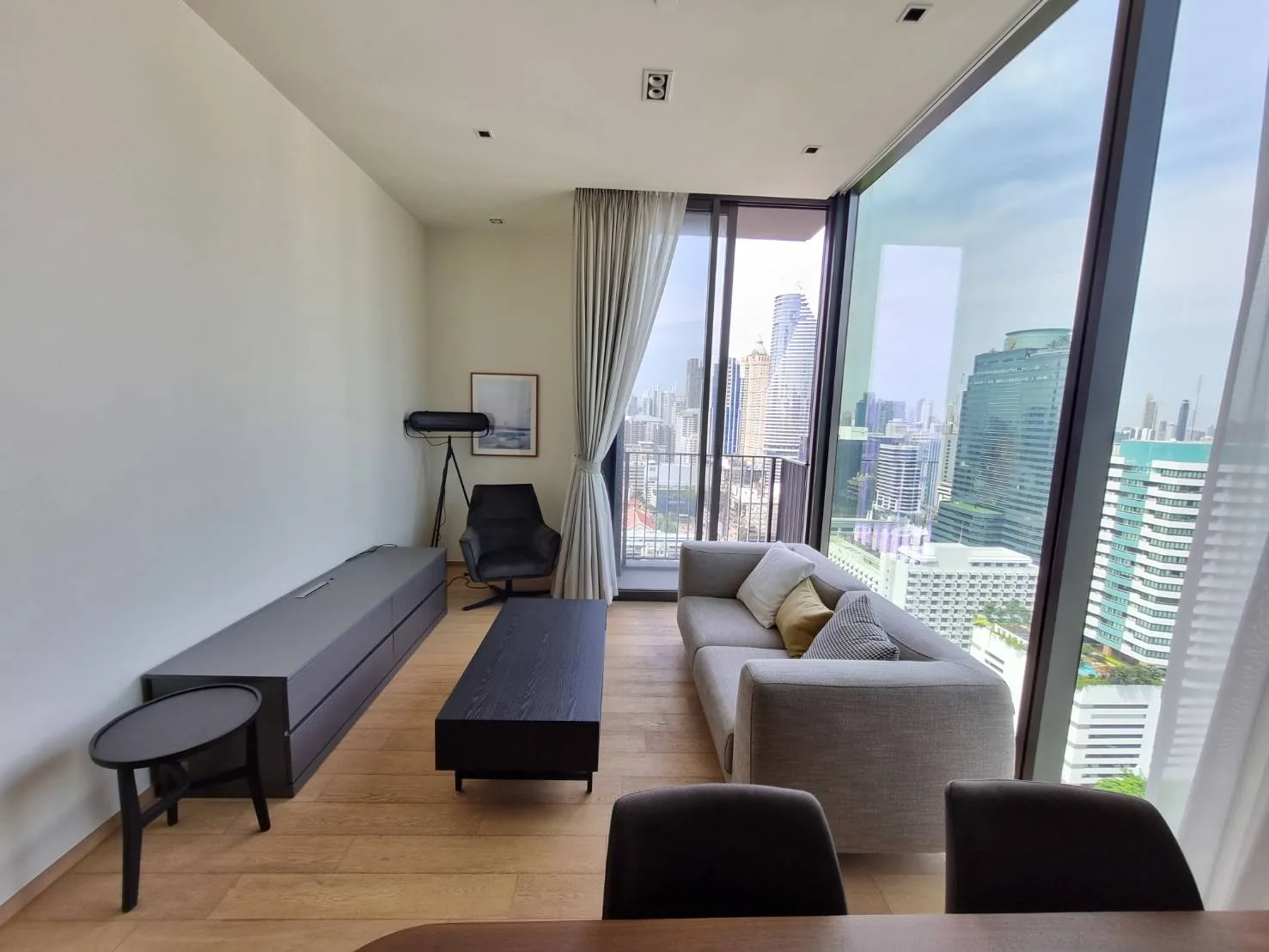Property photos for 28 Chidlom