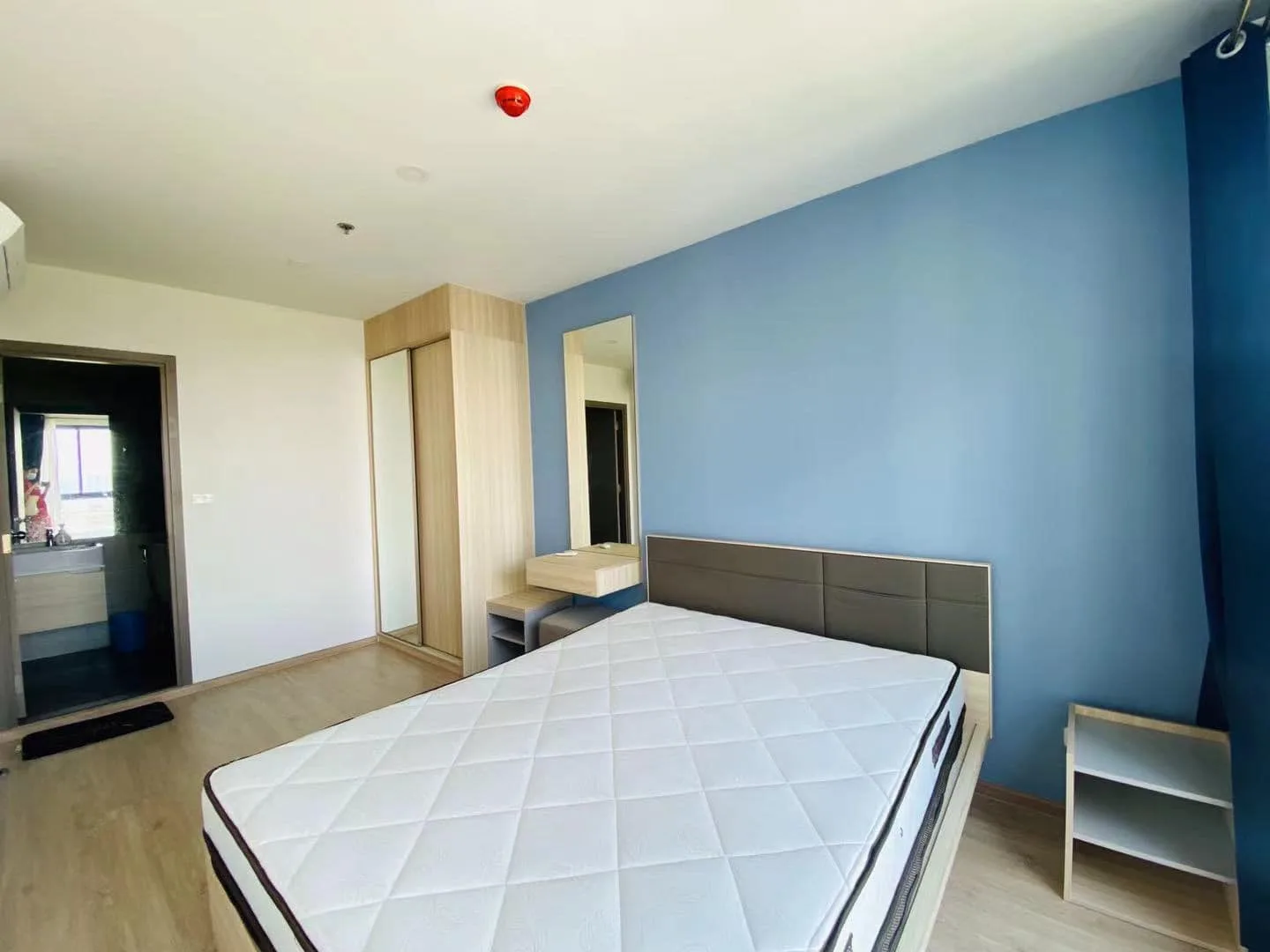 Property photos for IDEO O2