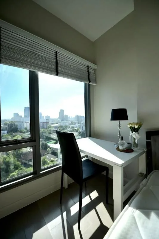 Property photos for The Crest Sukhumvit 34