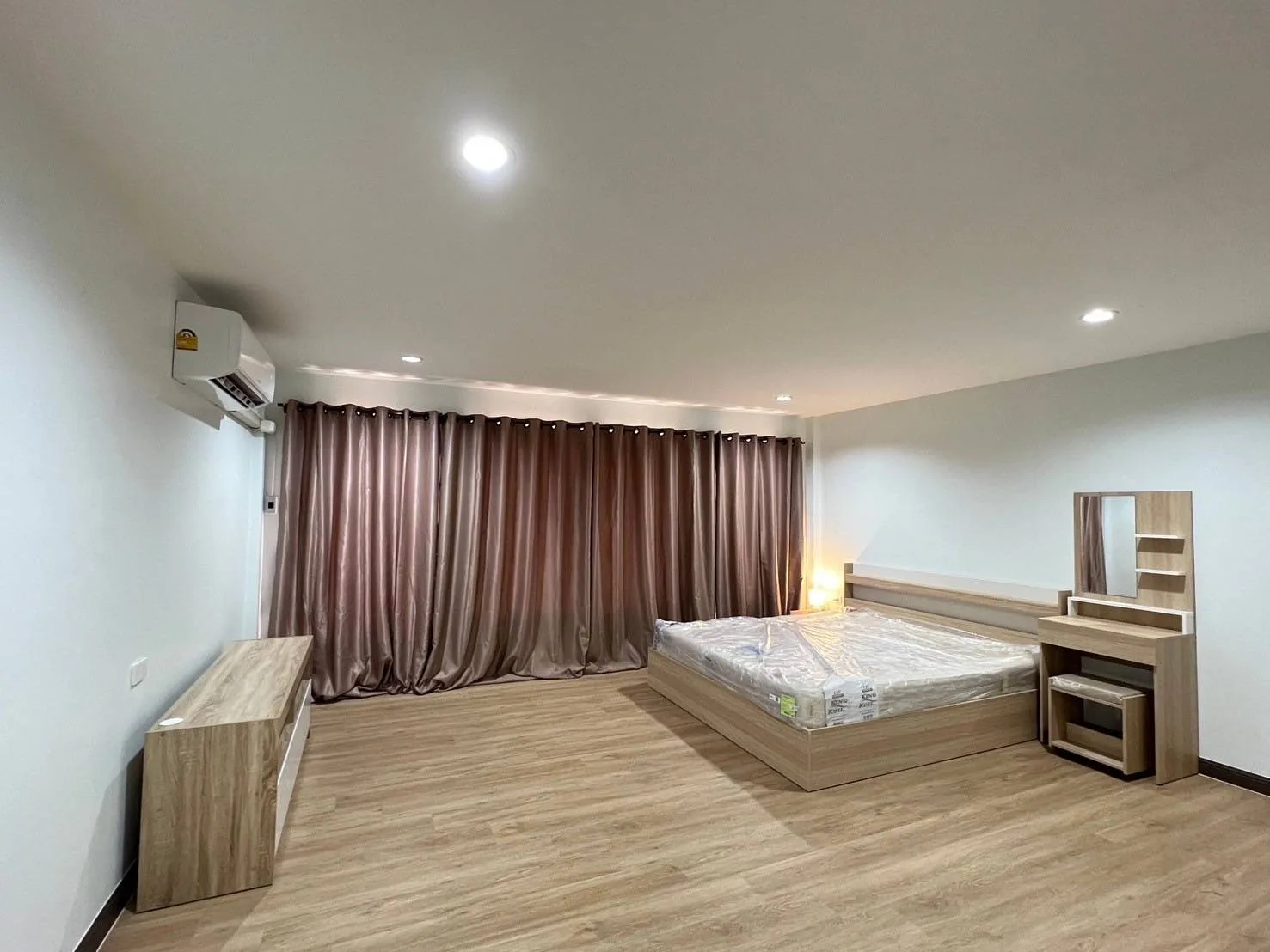Property photos for Queen Place Village
