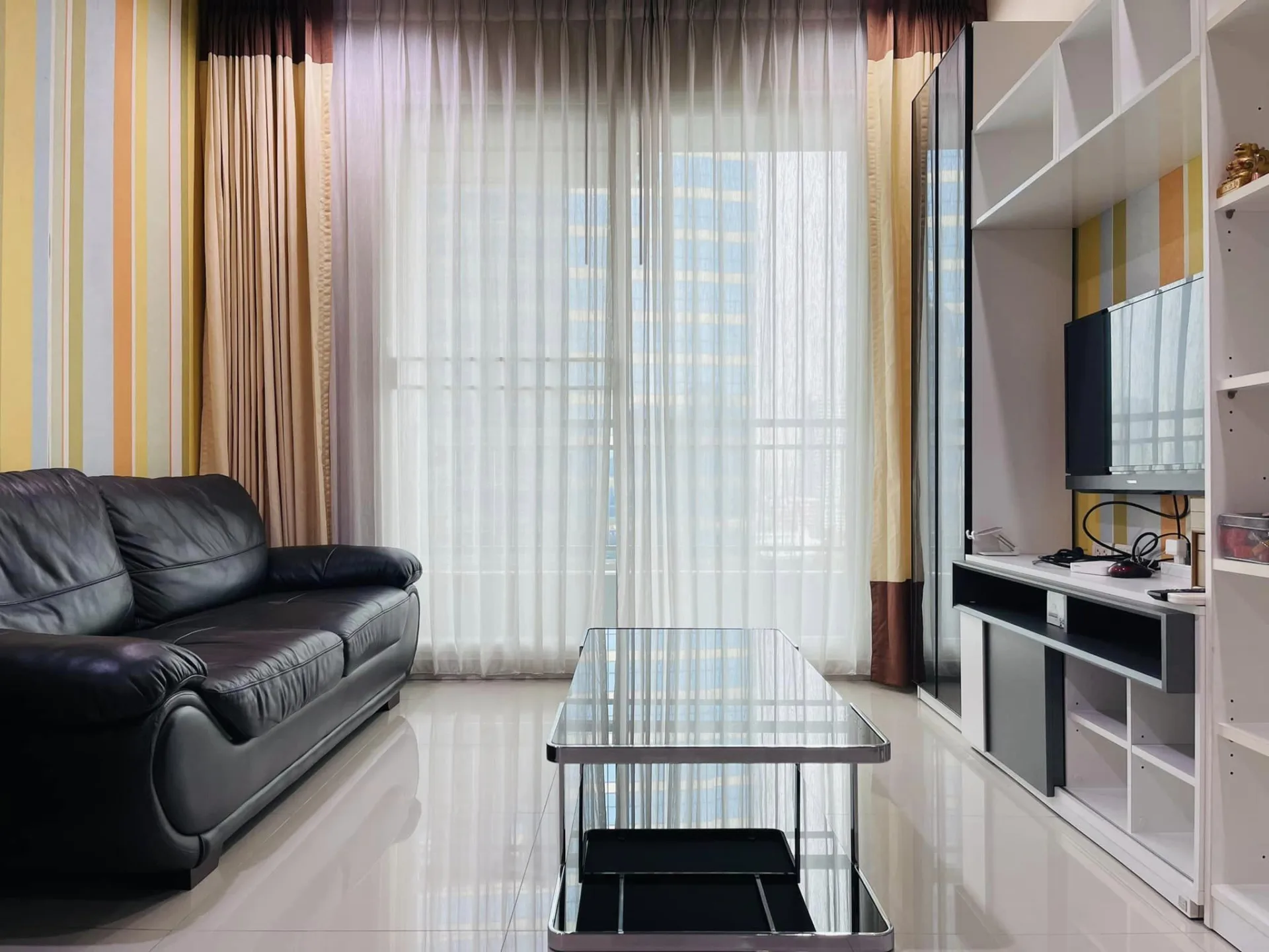 Property photos for Circle Condominium