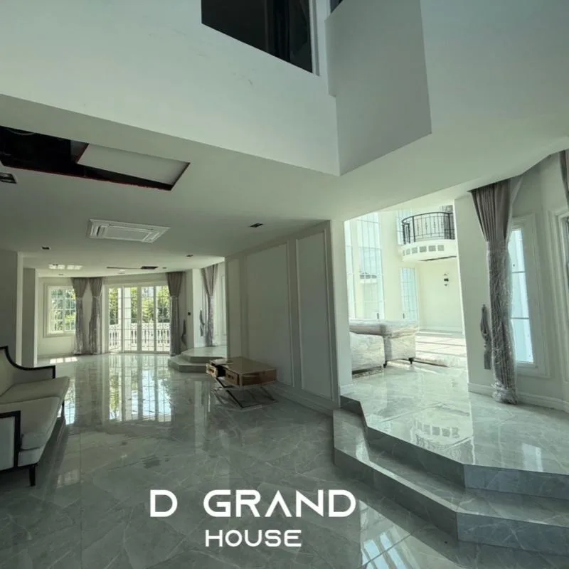 Property photos for Single House Soi Bearing 16
