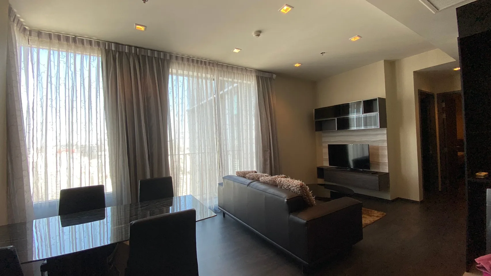 Property photos for Edge Sukhumvit 23