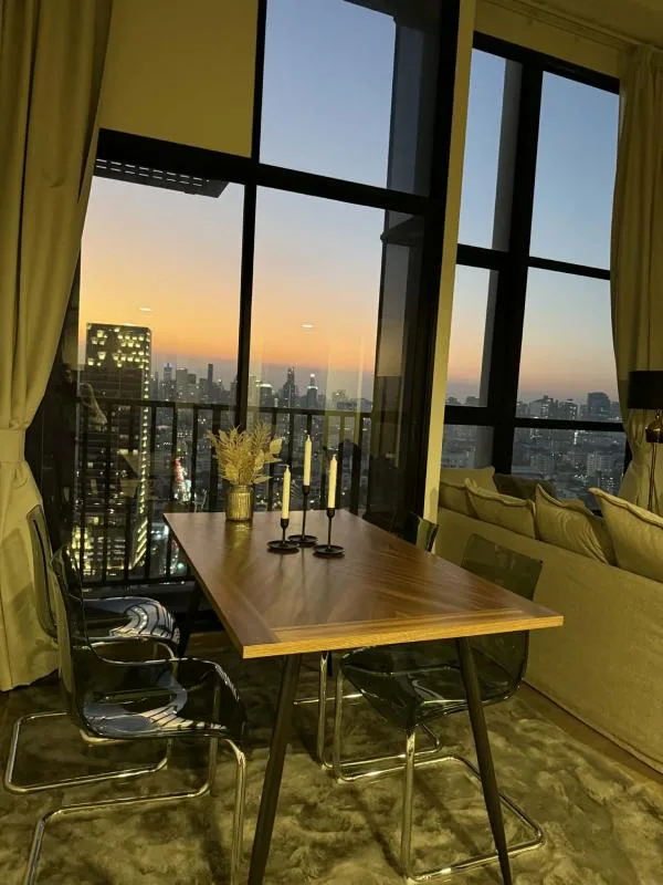 Property photos for Park Origin Thonglor