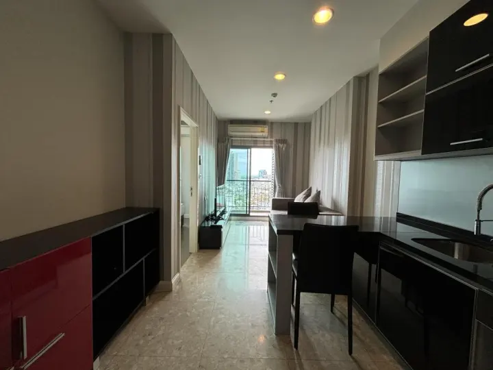 Property photos for The Crest Sukhumvit 34