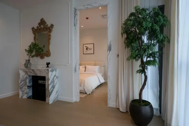 Property photos for The Strand Thonglor