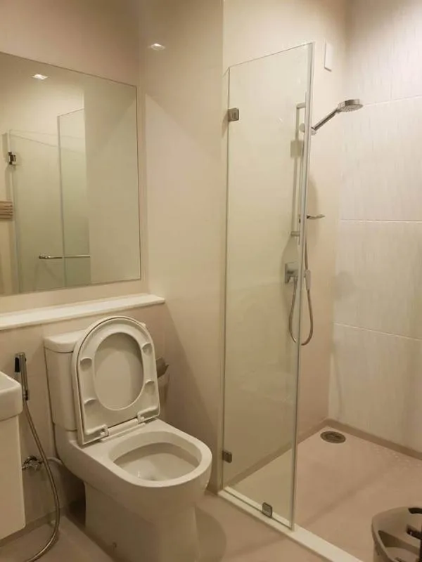Property photos for Life Asoke Hype