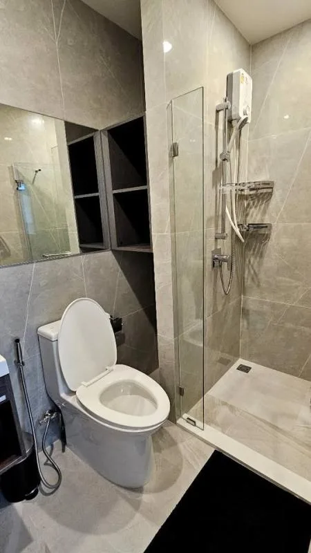 Property photos for Nue District R9