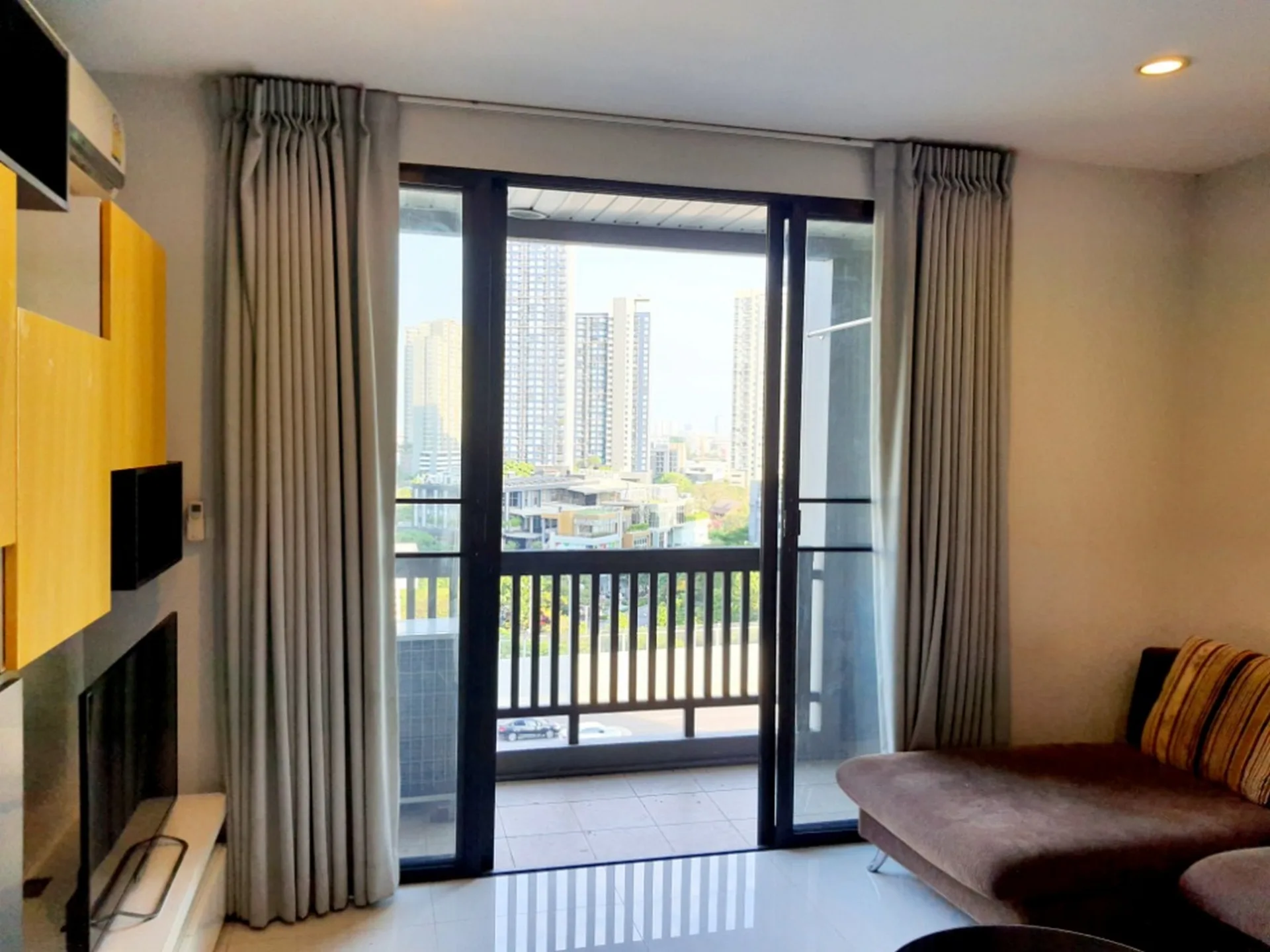 Property photos for Vista Garden
