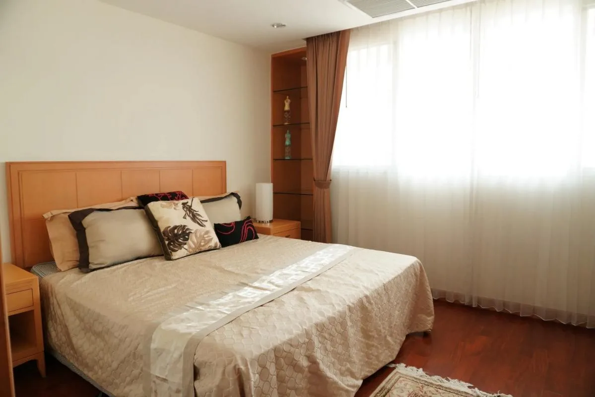 Property photos for GM Height