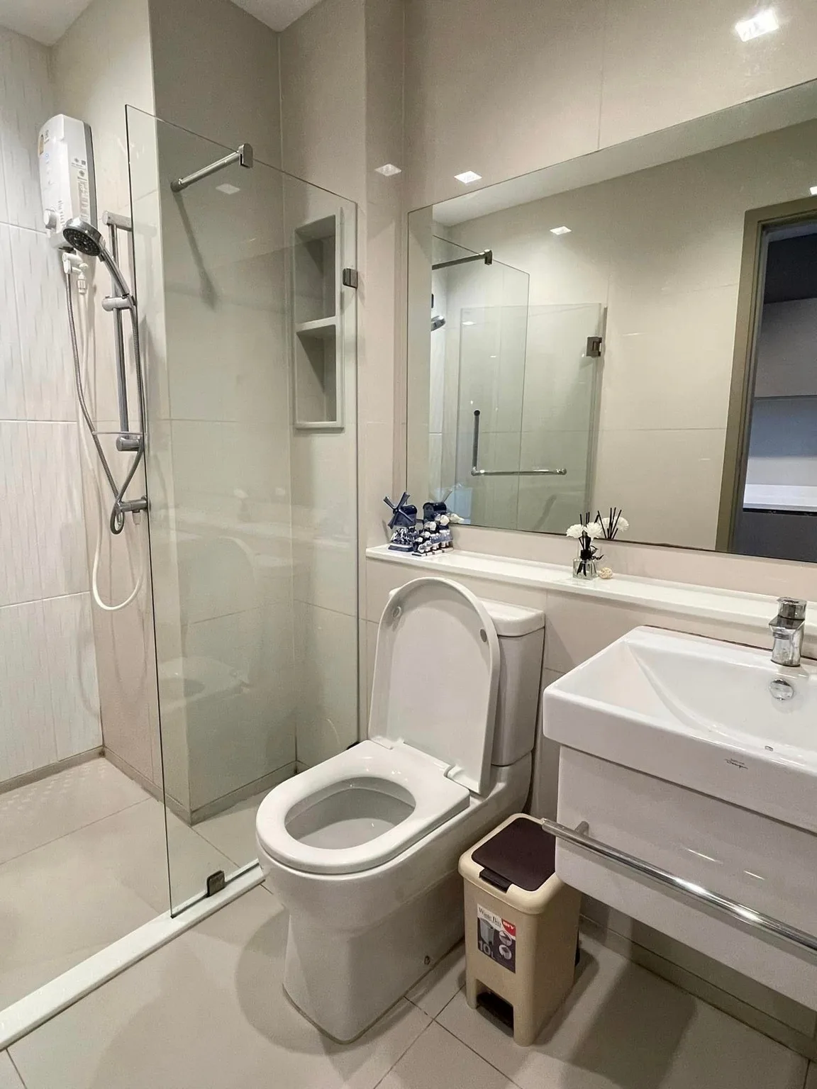 Property photos for LIFE Asoke - Rama 9